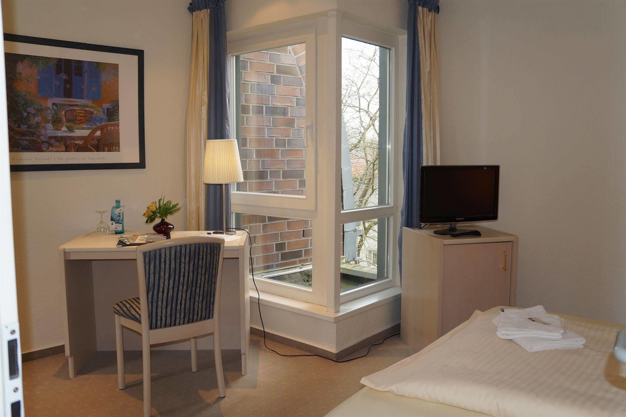 Hotel Busch Westerstede Εξωτερικό φωτογραφία